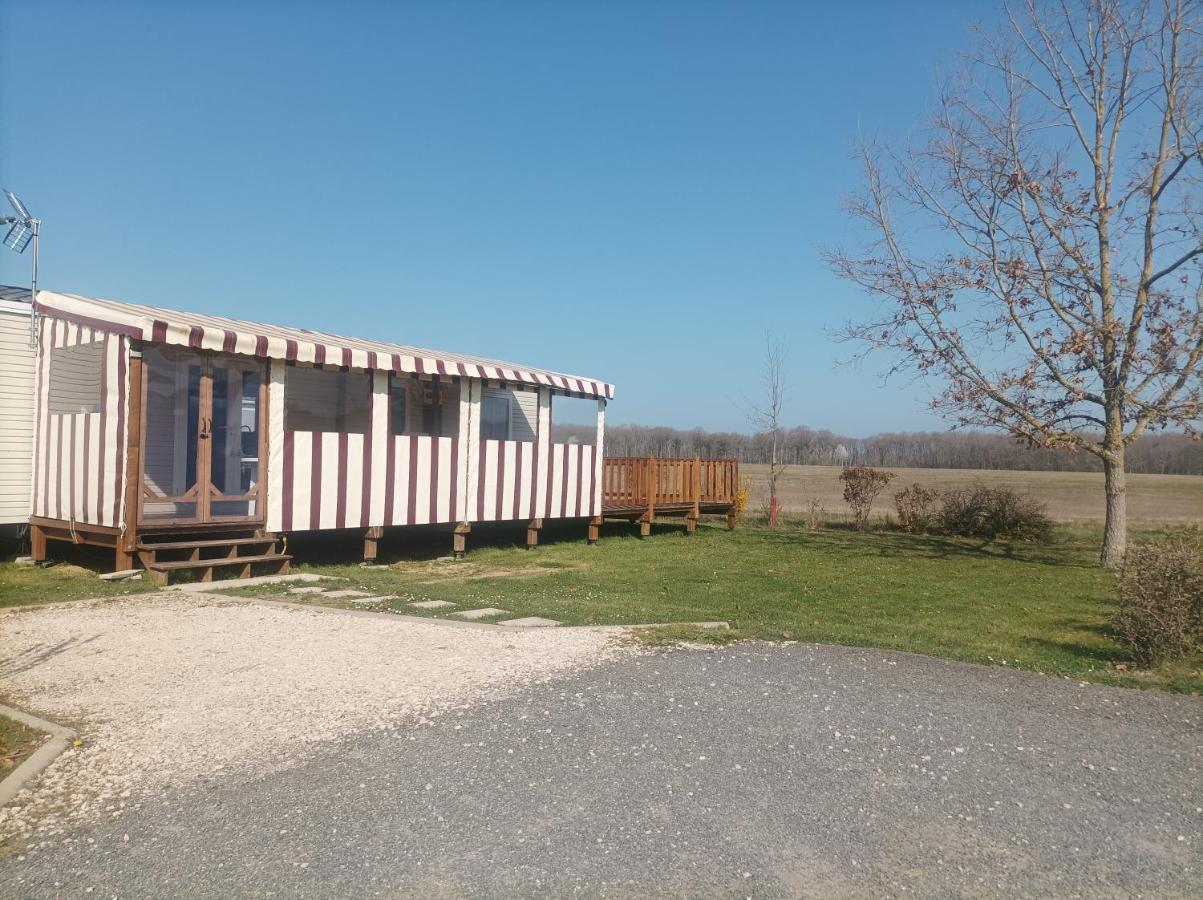 Mobil Home Le Galland De Dugny Onzain Eksteriør bilde